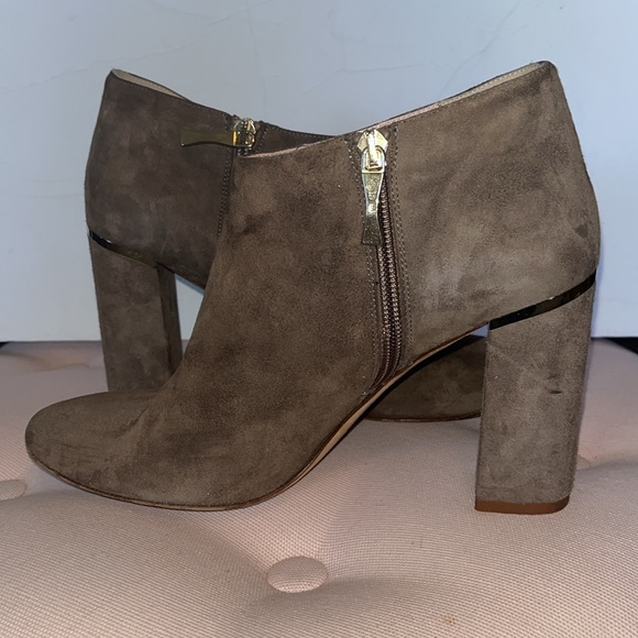 Kate Spade "Darota" bootie tan truffle color suede boots sz 8 1/2 ankle boots - Picture 2 of 12